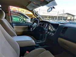 Toyota Sequoia